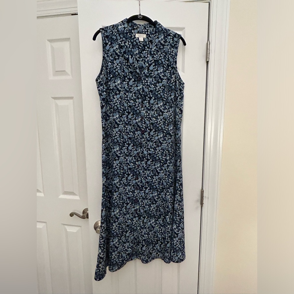Women’s dress